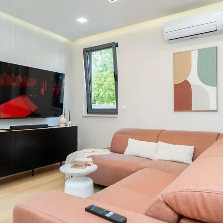 아파트 Lana- Luxury 자다르