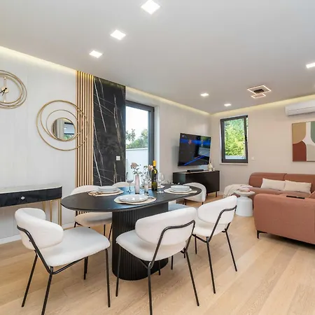 아파트 Lana- Luxury