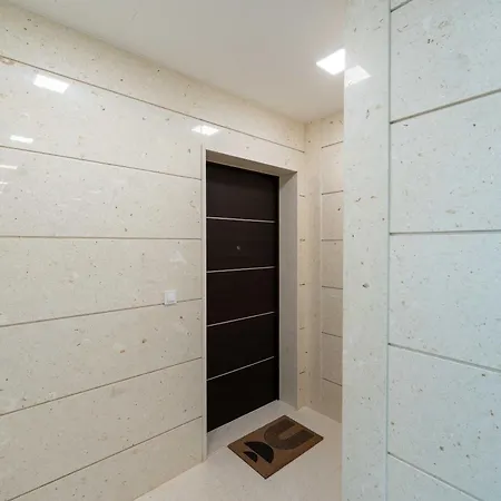 아파트 Lana- Luxury