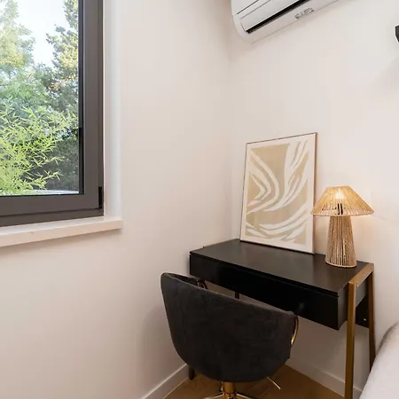 Lana- Luxury 아파트 *