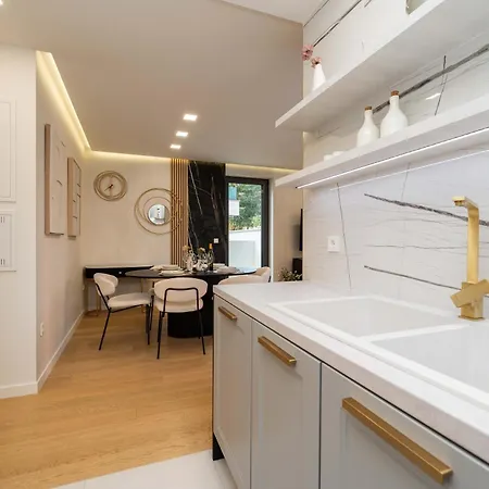 Lana- Luxury 자다르