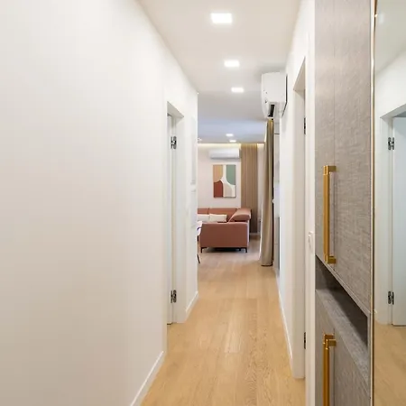 Lana- Luxury 아파트 *