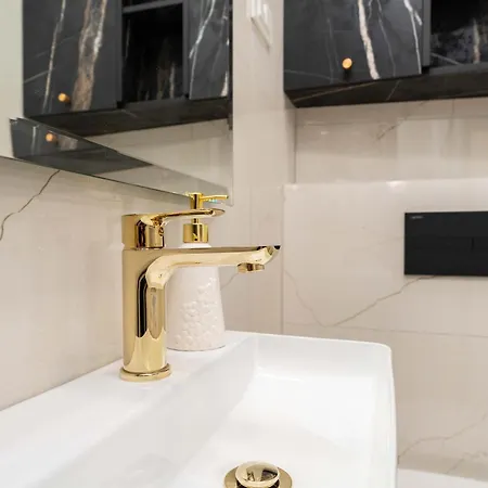 Lana- Luxury Apartment