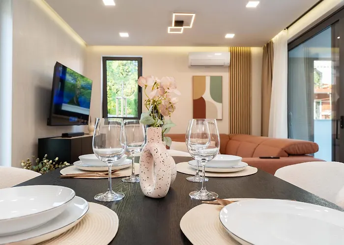 Lana- Luxury זאדאר